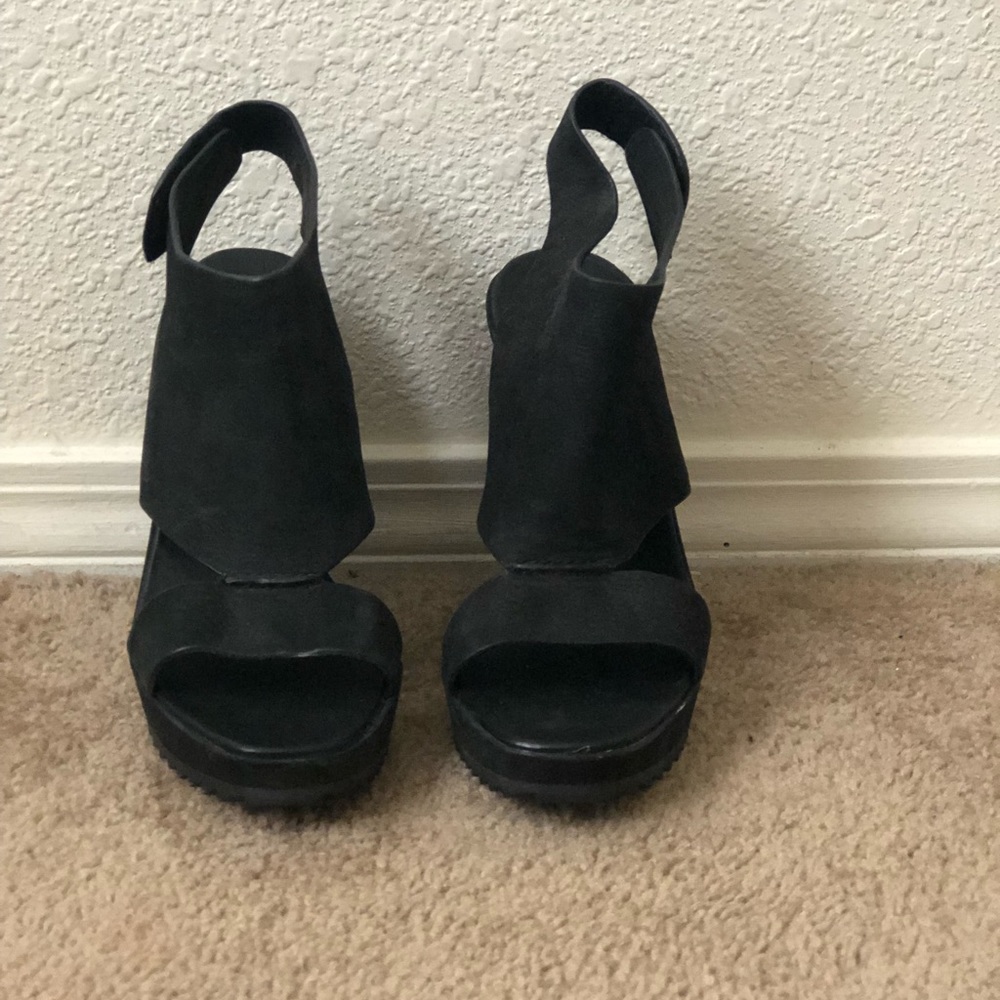 Vince Camuto wedges
